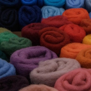 Roving van gekaarde wol voor kunst | Schilder- en viltvezels van wol