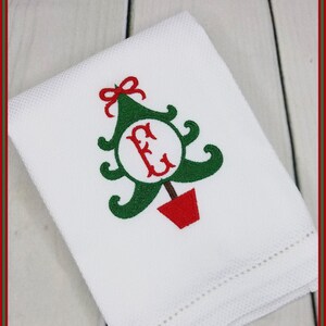Monogrammed Christmas Hand Towel / Kitchen Towel / Wedding Gift / Christmas / Christmas Embroidered Towel / Tea Towel