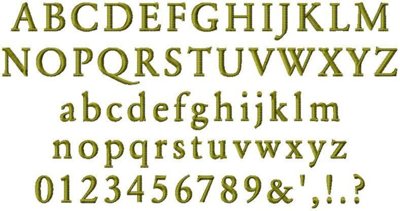 K&ouml;nnte beinhalten: Ein gesticktes Alphabet-Set in einer Serifenschrift, mit Gro&szlig;- und Kleinbuchstaben, Zahlen und Symbolen. Die Buchstaben sind in einem goldgr&uuml;nen Farbton gehalten und zeigen ein klassisches und elegantes Design. Ideal f&uuml;r Stickprojekte.
