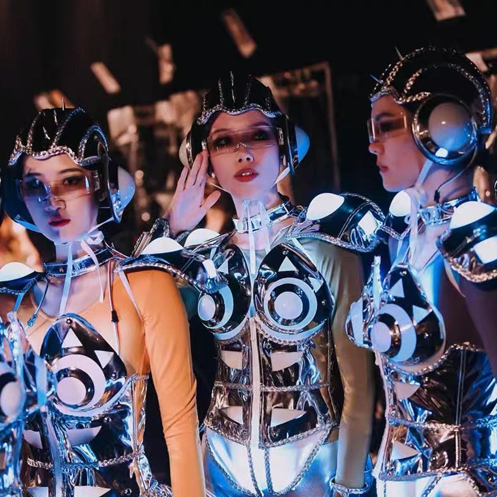 LED Futuristic Robot Costume with Blue and Pink Lights, Silver Chrome Performance Stage Wear