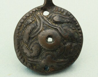 Tibetan Round Thogchag Amulet