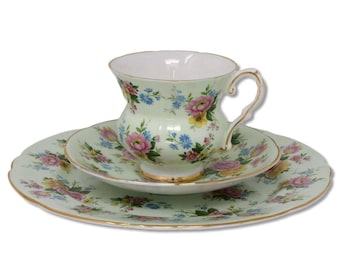 Royal Stafford China June Roses Chintz Gold Rim Teetasse Teller Trio 1950