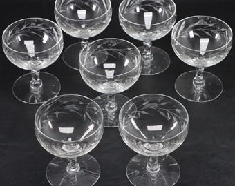 Conjunto de 7 peças de taças de champanhe em cristal gravado, taça baixa de 10 cm com haste torcida, estilo vintage.