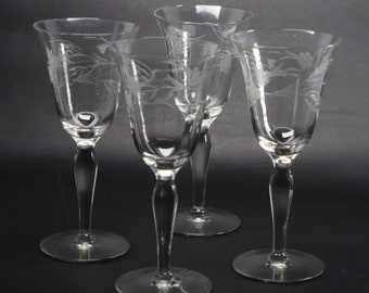 Daisy Etched Wine Glass 4pc Set 7 1/2" Flowers and Leaf Design 1950's