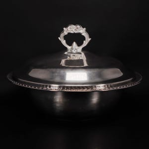 Leonard Silver Plate Round Serving Casserole Dish Fire King 1 1/2 Qt Glass Liner