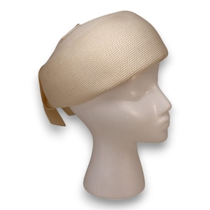 Vintage 1950s Ivory Straw Pillbox Hat with Bow by Sally Victor Medium MD Size