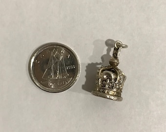 Sterling Silver Crown Pendant