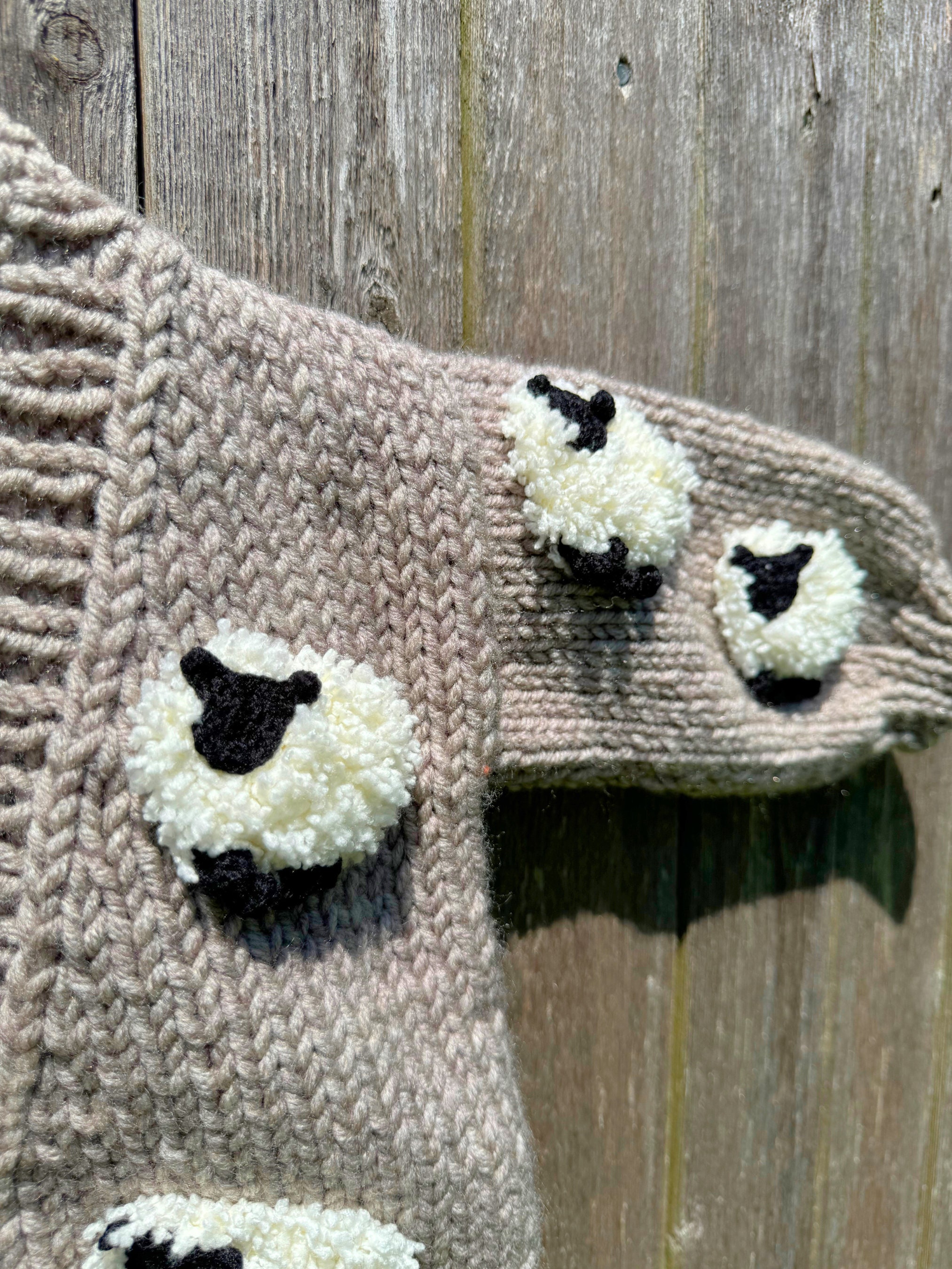 Knitted Baby Sweater & Pants Set with Sheep Design – Cozy 2-Piece Outfit (9-36M)