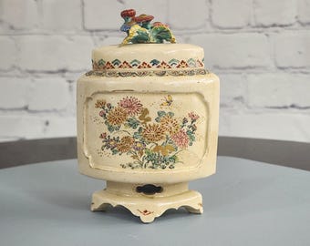 Hand-Painted Japanese Censer: Satsuma Style Chrysanthemum Floral Finial