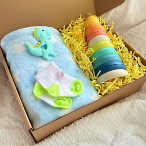New Baby Gift Box Set, Baby Shower Gift Box, Newborn Gift Set, Baby Boy Baby Girl Gift Set, Gender Neutral, Welcome Baby Gift, Toy Basket