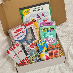 Kids Gift Box and Bundle, Craft Activities & Treats, Young Girls Christmas Box