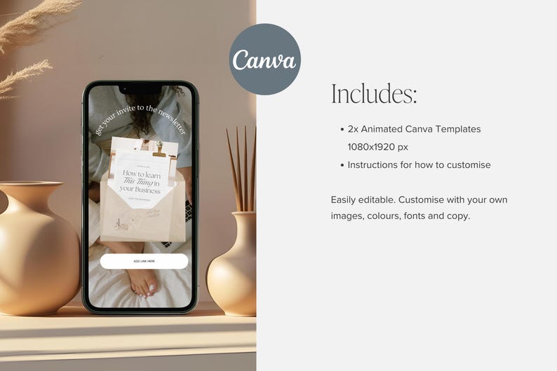 Peut inclure: Un smartphone affiche un mod&egrave;le Canva avec le texte &laquo;&nbsp;Comment apprendre cette chose dans votre entreprise&nbsp;&raquo;. L'image comprend deux vases beiges, des plantes s&eacute;ch&eacute;es et le logo Canva. Le texte &laquo;&nbsp;Comprend&nbsp;&raquo; et les d&eacute;tails du mod&egrave;le sont &eacute;galement visibles.