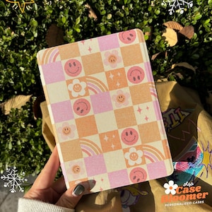 Custom Smiley Checkerboard Summer iPad case iPad Pro 13 12.9 11 Air7 M3 A16 Mini7 Auto Wake/Sleep iPad Case with Pencil Slot Gift for her