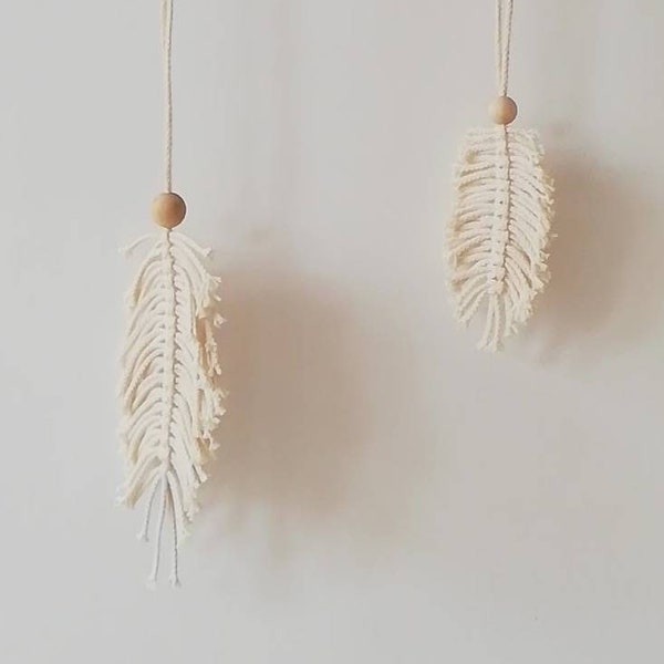 Paire de feuilles de macramé avec perles - Tentures de plumes macrame - Décor intérieur Boho - Vegan Design