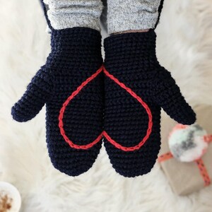 Mittens With Heart For Adult, Baby And Child image 5