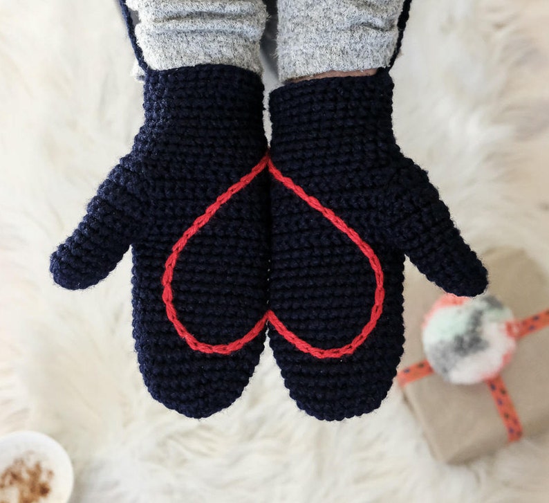 Mittens With Heart For Adult, Baby And Child image 5