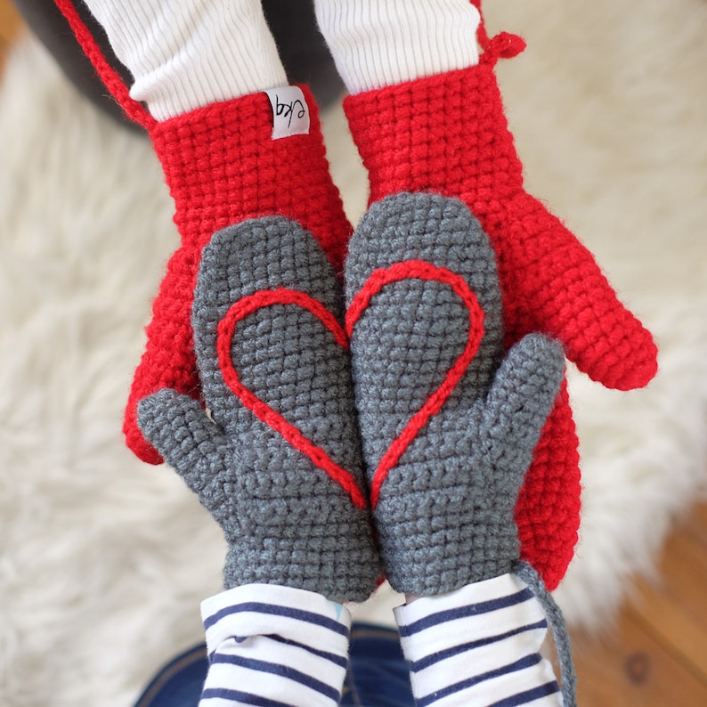 Mittens With Heart For Adult, Baby And Child image 1
