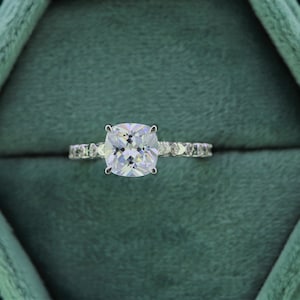 Kussen gesneden Moissanite verlovingsring bruids bruiloft sieraden voor vrouwen Kussen gesneden Solitaire met Halo Ring Valentijnsdag cadeau voor haar