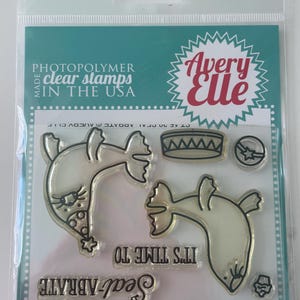 Avery Elle - Jeu d'estampes et de matrices de 7 pièces Seal-abrate Seal Birthday Célébrer un petit gâteau