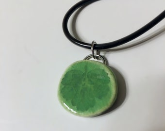 Baby Gooseberry Leaf in Green Necklace