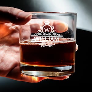 Personalisiertes Whiskyglas, kundenspezifische Glasgeschenke für ihn, geätzte Trauzeugengläser, Bourbonglas für Whiskytrinker, Trauzeugen Vorschlag Geschenke