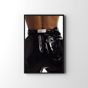 Cooles Mädchen Y2K Saint Laurent Digitaler Download - Retro Luxusmode Wandkunst