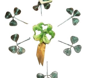 8 Edwardiaanse St. Patrick Day geweven klaverspelden plus 1 uit de jaren 1920