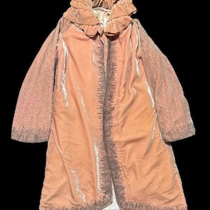 RARE John Northway & Sons Ltd. late Edwardian - 1920s pink silk velvet silk lined heavily beaded art deco opera coat with ruffle like collar