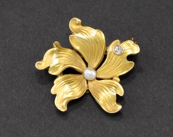 Small Art Nouveau Gold Flower Pin Brooch with Old Cut Diamond & Pearl