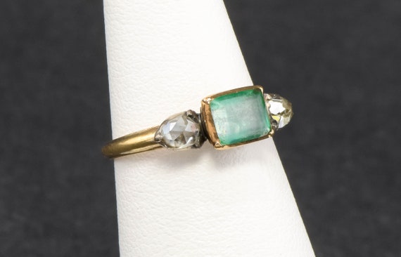 Georgian Diamond & Green Foiled Rock Crystal Ring… - image 2