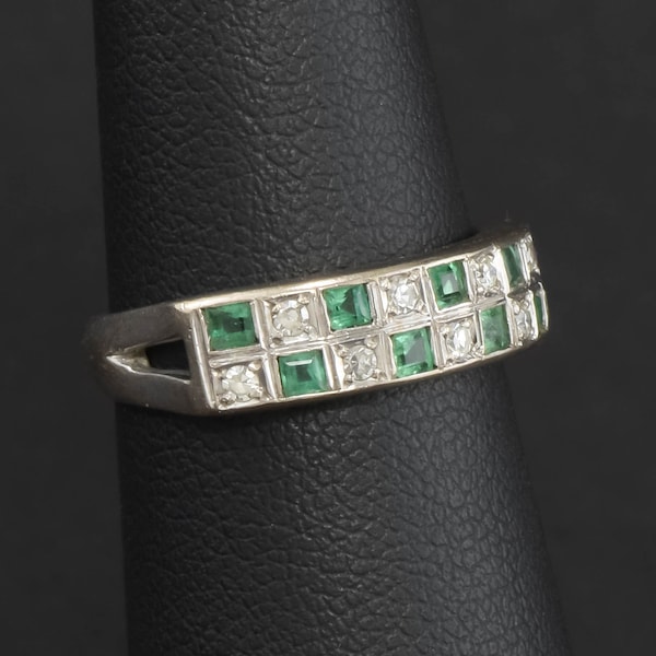 Vintage Emerald & Diamond Double Band Ring in 18K White Gold, Hallmarked 1984