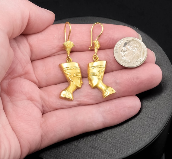 Vintage 18K Gold Nefertiti Egyptian Queen Dangle … - image 4