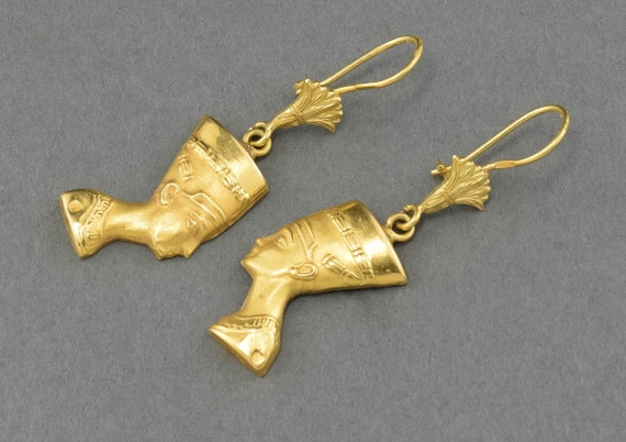 Vintage 18K Gold Nefertiti Egyptian Queen Dangle … - image 7