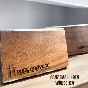 Gepersonaliseerde visitekaartjeshouder van hout en aluminium | Gegraveerd geschenk voor zakenmensen | Uniek houten ontwerp I Uniek in zijn soort