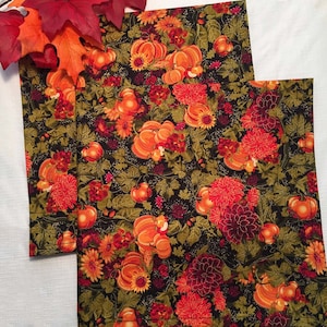 Fall and Thanksgiving Cloth Napkins, Pumpkin Napkins, Thanksgiving Dinner Napkins