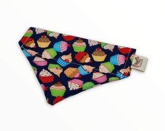 Pupcake Handmade Hooza Dog Bandana with FREE Dog Bow Tie - Slide on Collar Neckerchief Birthday Cake Multicoloured Party