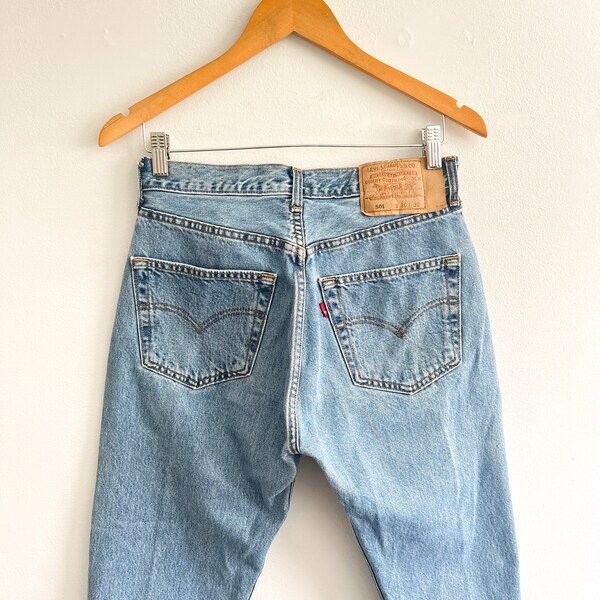 Vintage Levis 501 jeans 28x29