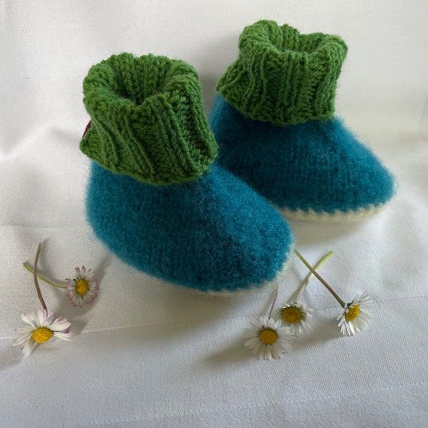 Gestrickte/gefilzte Baby Schuhe