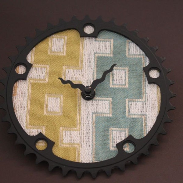 retro square recycled bike clock