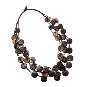 Wooden beads coconut necklace