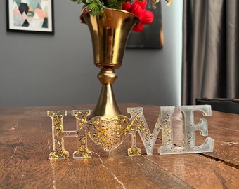 Bord met glitterhars HOME: handgemaakt tafeldecor met glitterhart