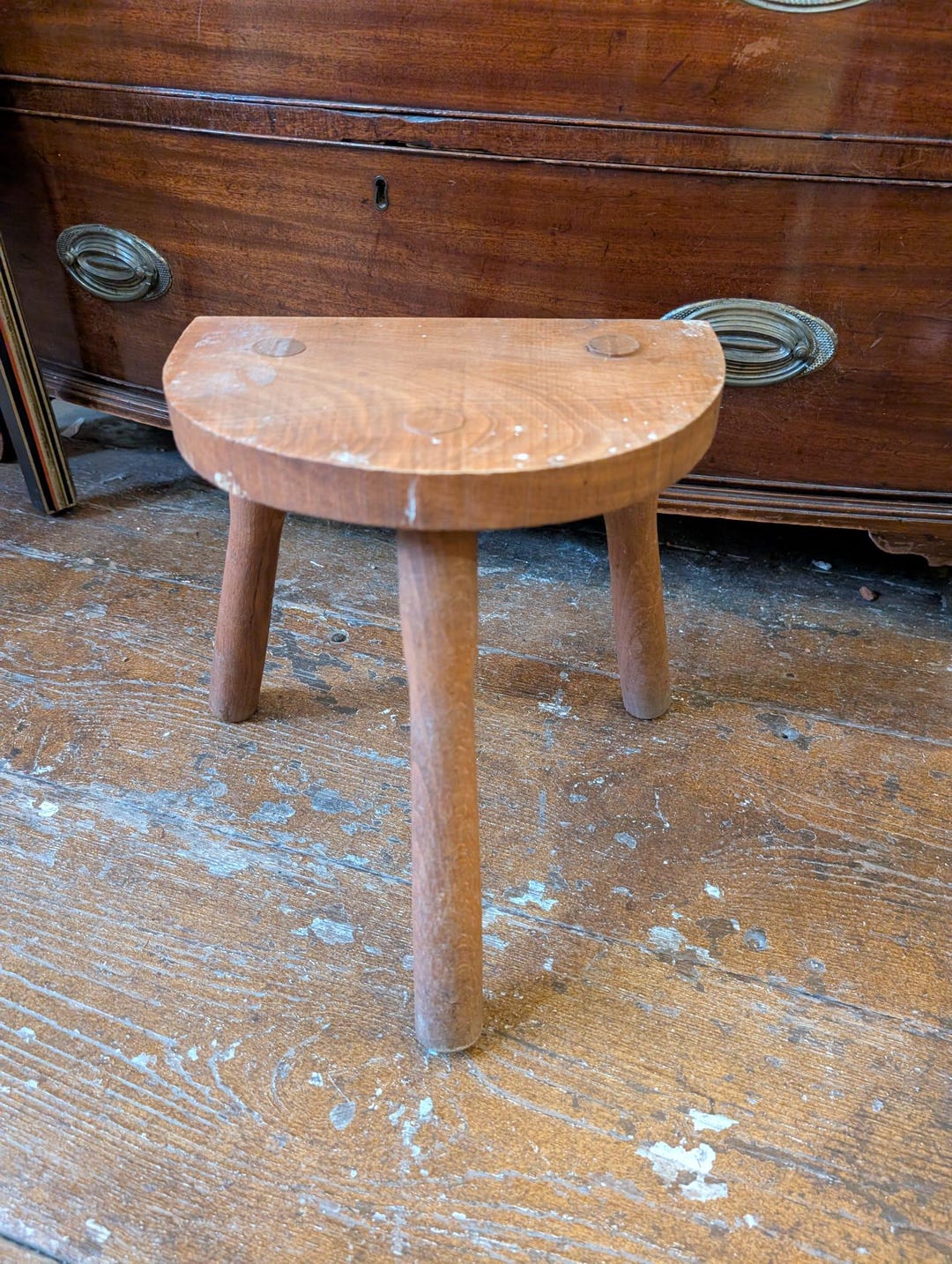 Vintage French Wooden Tripod Stool – Rustic Farmhouse Milking Seat - Etsy