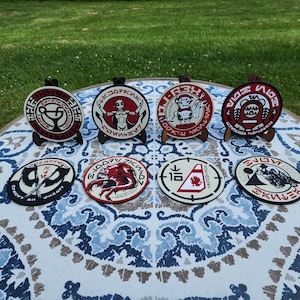 Oga’s Cantina Coaster Set (8) – Star Wars Galaxy’s Edge – 3D Printed Drink Coasters with Holder – Batuu Aurebesh Sci-Fi Bar Decor - Oga