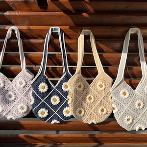 Mignons sacs à bandoulière au crochet, sac marguerite, sac carré grand-mère au crochet, sac fait main au crochet, sac à fermeture éclair au crochet, sac d'été à fleurs, cadeau pour femme