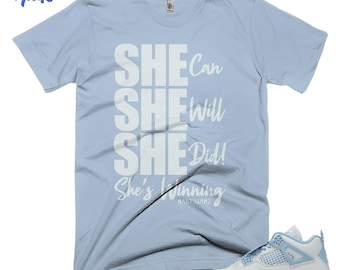 AJ 4 Forget Me Not Blue Ice Grey White SHE-shirtkleur passend bij sneaker, canvas Bella-shirt