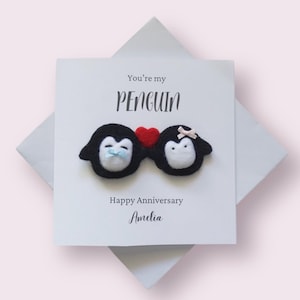 Cartão de aniversário feito à mão | Casal de pinguins feltrados | Ímã, presente de broche | Cartão fofo para esposa, marido, namorado, namorada | Presente romântico