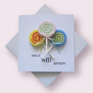 Cartão de pirulito de feliz aniversário | Presente destacável feito à mão para crianças e adultos | Decoração de pirulito em espiral | Tenha um doce aniversário | Doce celebração