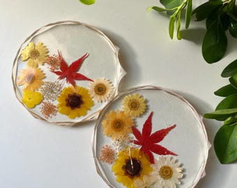 2 Pcs Set Floral Resin Coasters: Handmade Pressed Wildflower Table Decor