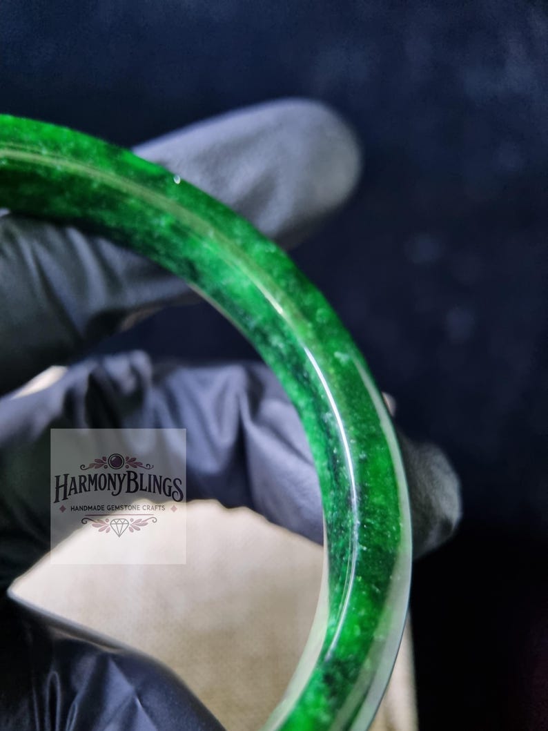 High-Quality Green Jadeite Bangle Certified Natural Jade Bracelet Timeless Vintage Jewelry Perfect Christmas & New Year Gift for Loved Ones