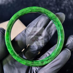 High-Quality Green Jadeite Bangle Certified Natural Jade Bracelet Timeless Vintage Jewelry Perfect Christmas & New Year Gift for Loved Ones